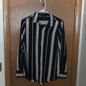 Black & white blouse